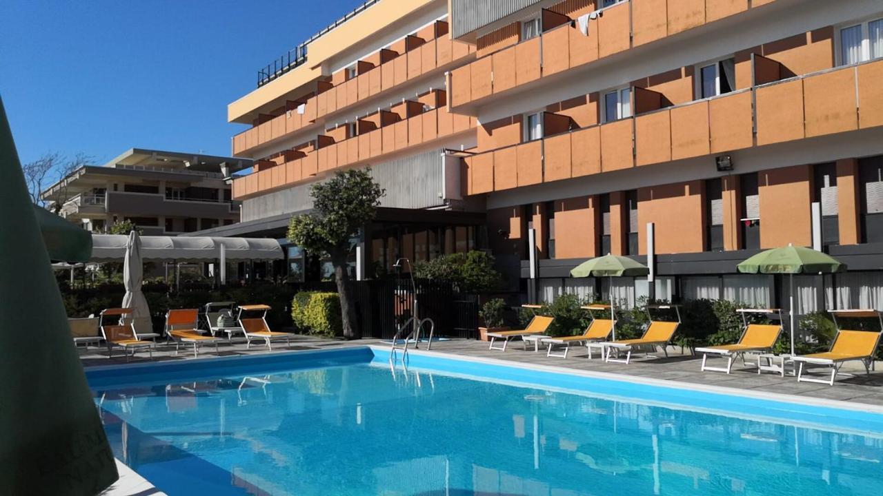 Park Hotel Rimini Exterior foto