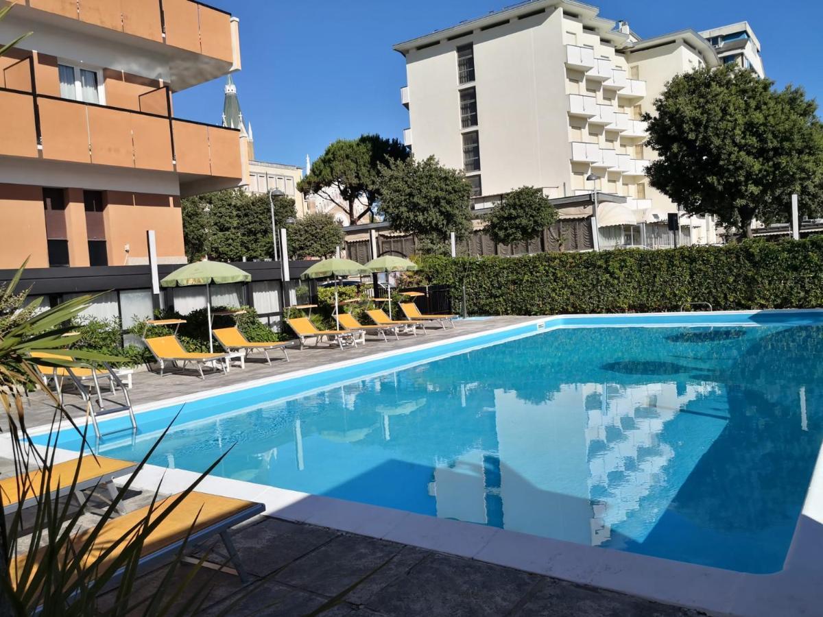Park Hotel Rimini Exterior foto